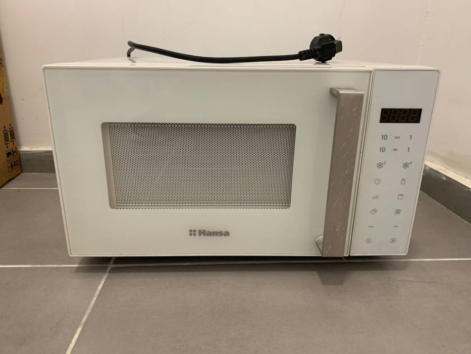 Микроволновая печь на запчасти