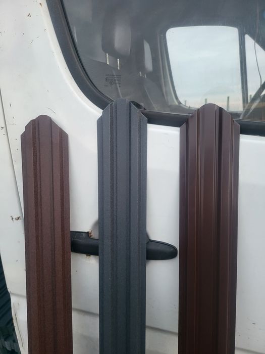 Vând șipcă metalică de gard, gri mat, maro mat și lucios