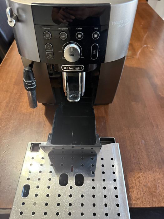 Кафемашина Delonghi Magnifica S