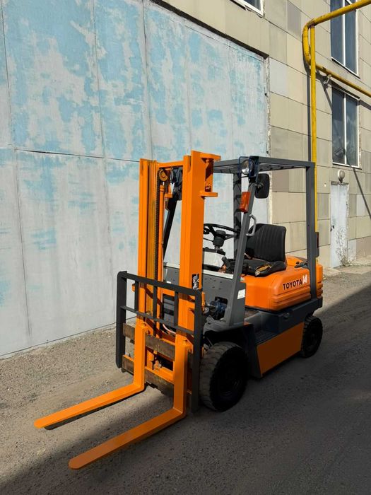 Вилочный Погрузчик Тойота Toyota