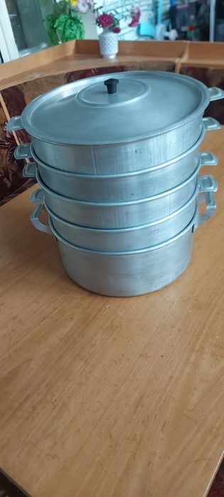 Продаётся  мантоварка. Алюминиевая, Советского  производства