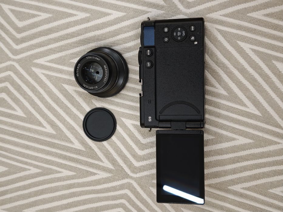 Полнокадровый Panasonic Lumix s9 Body