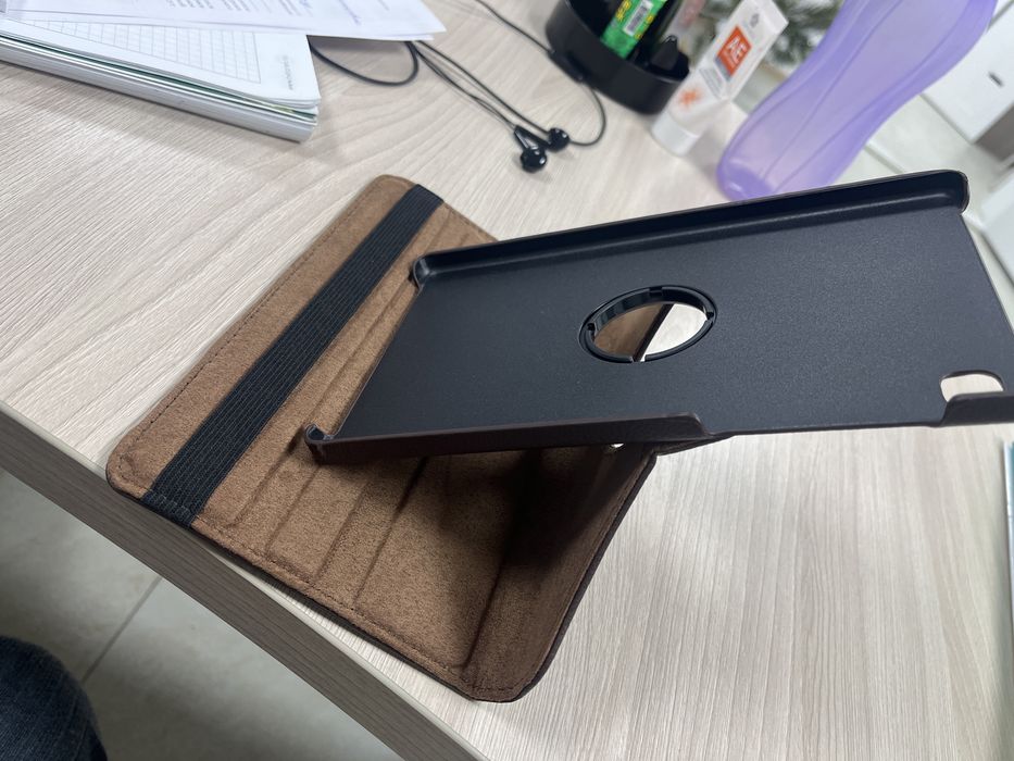 Продам чехол на планшет samsung tab 7 lite