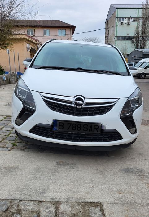Opel Zafira 2015