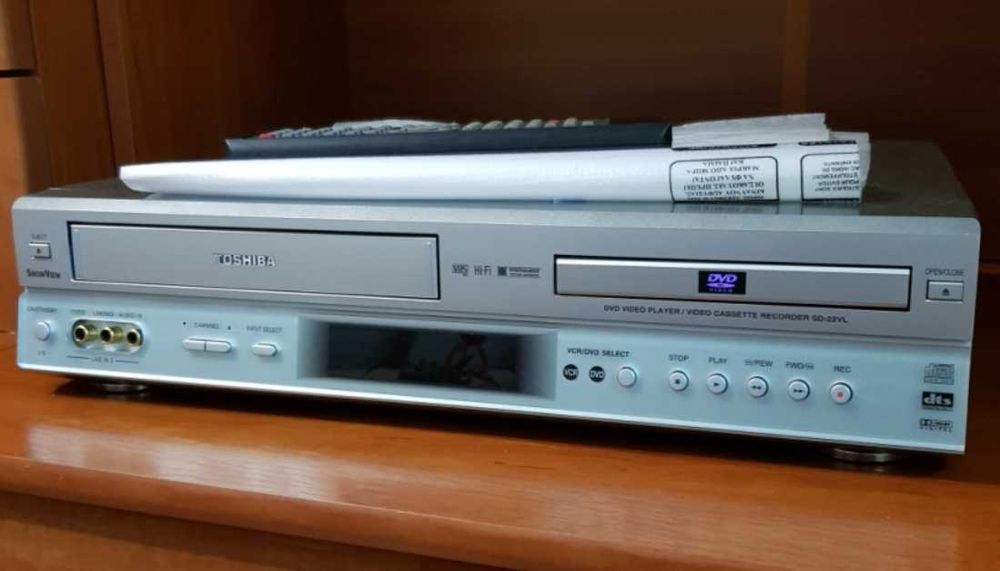 Combo TOSHIBA nou DVD - Video recorder VHS