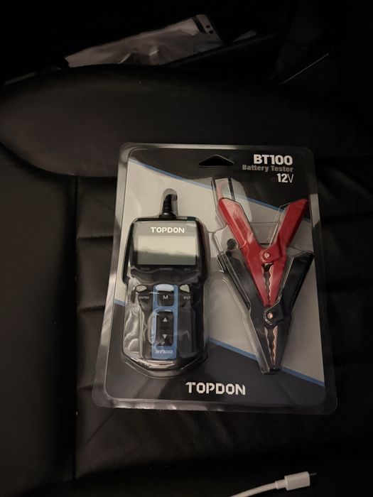 Тестер з акумулатори