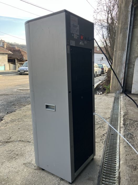 Диспенсър пречиствател на вода