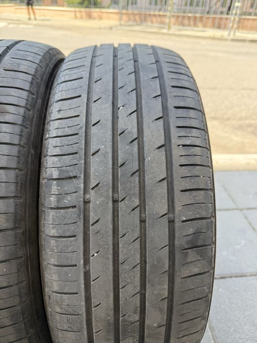 Продавам 2 броя гуми Kumho 205/55/16