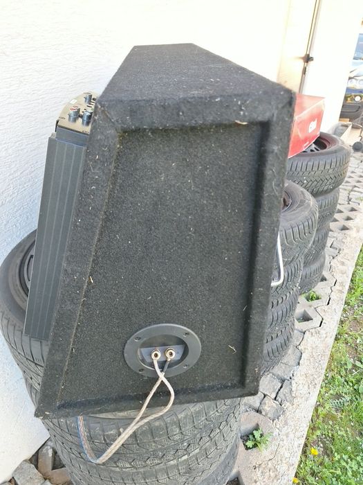 Бас каса за автомобил JBL +усилвател  JBL Gt seria