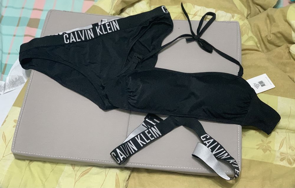 Costum de baie negru