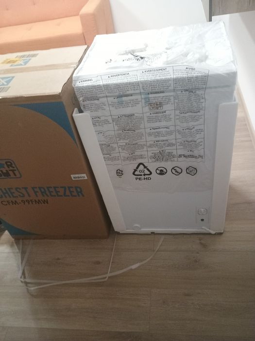 Lada frigorifica  cu dubla funcție , frigider sau congelator 99 litri