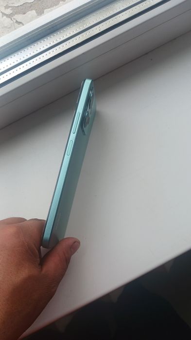 Продам телефон  редми