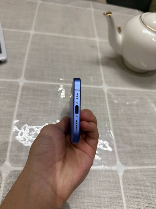 iphone 16 , 128 GB