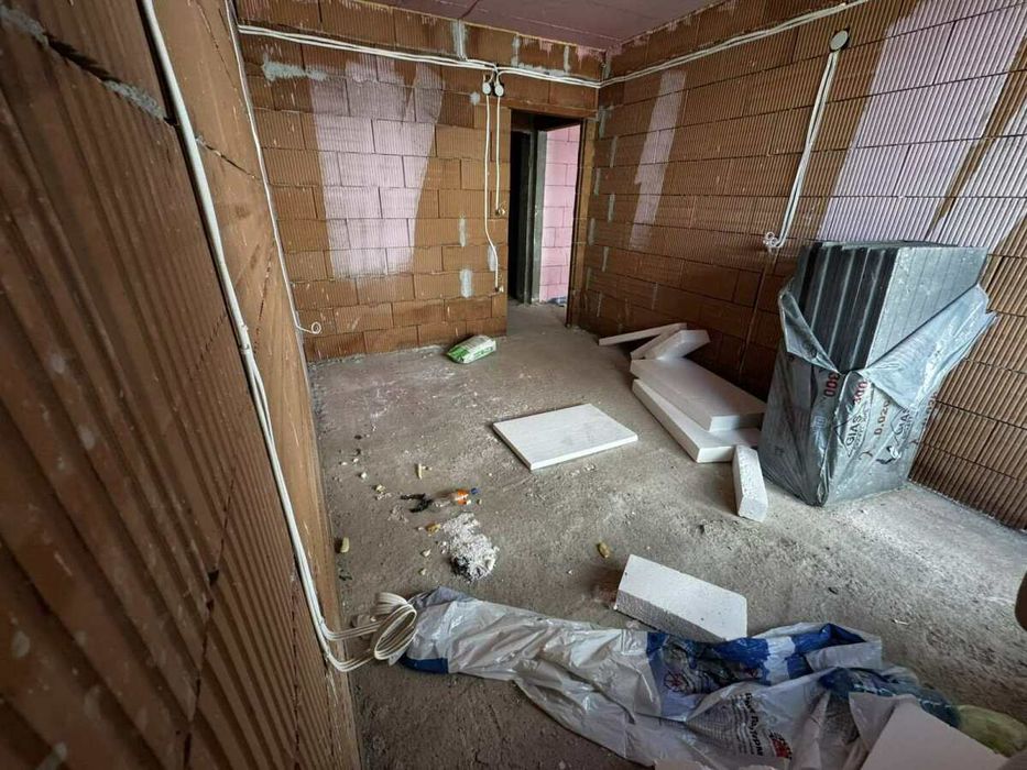 Продава се Тристаен апартамент в София, Красна поляна 2 - 94 кв.м за 1079 €/кв.м - Снимка #5