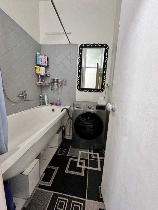 Продаётся 2 комнатная квартира на массиве ялангач экобазар