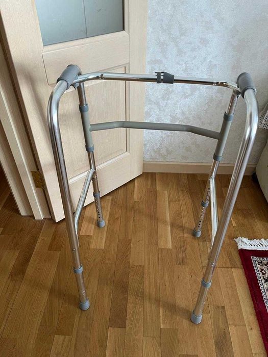 ходунки шагающие для взрослых