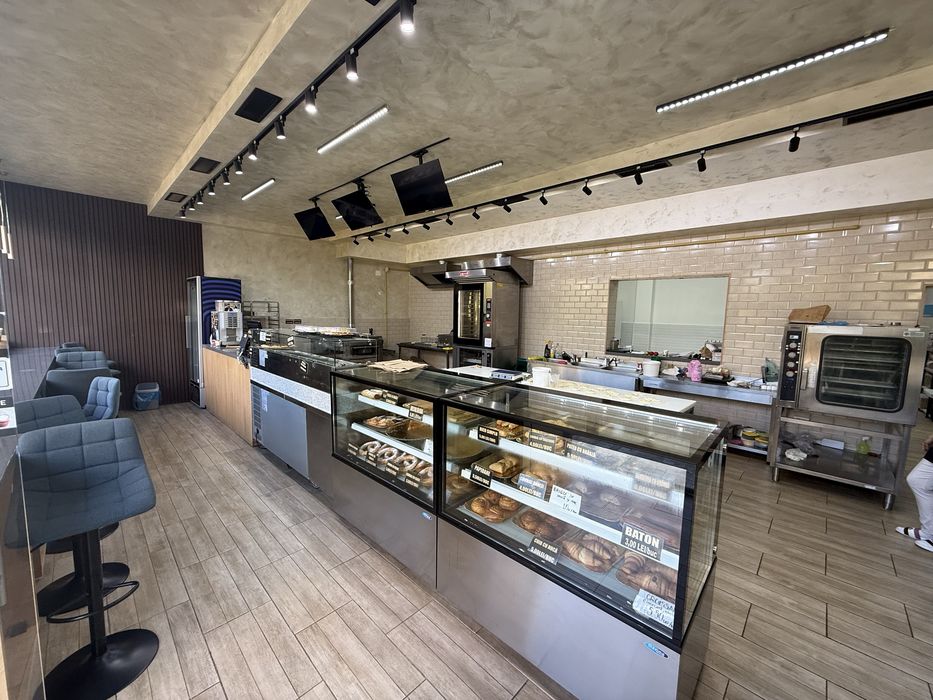 Spatiu comercial la cheie 200 mp