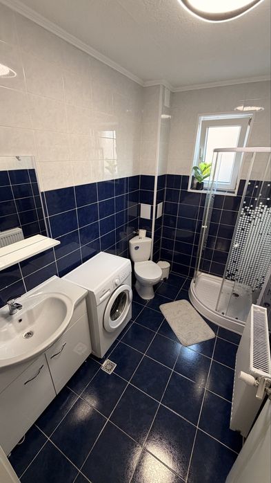Inchiriez apartament Eroilor