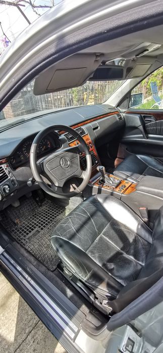MERCEDES-BENZ E-Class 1999 — imagine 4