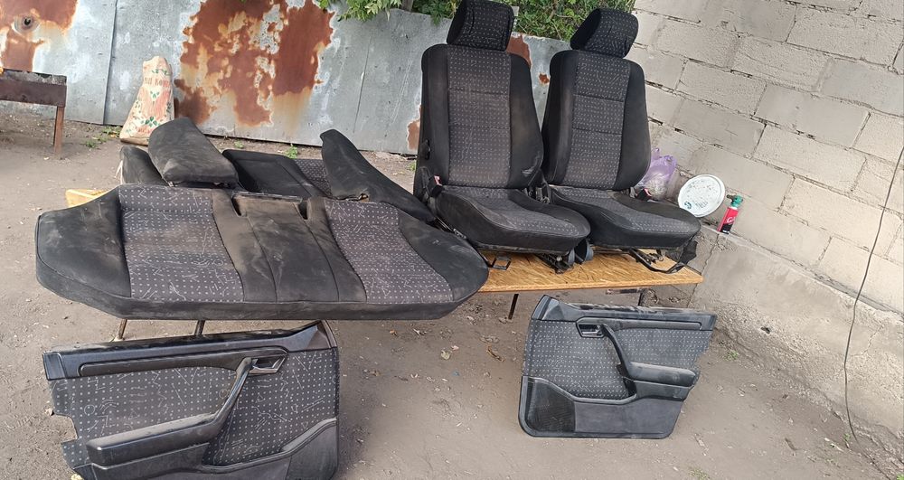 Продам салон w203,сидения и карты. Без тарпеды.
