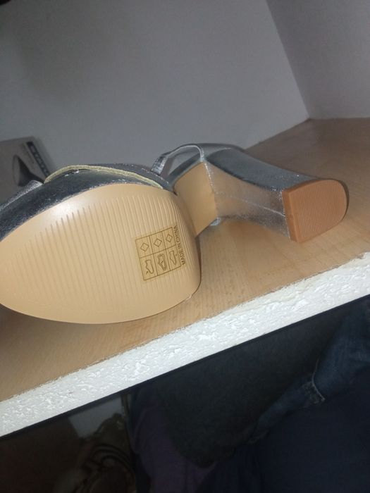 Sandale argintii noi!