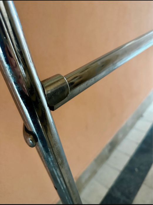 Suport metalic haine