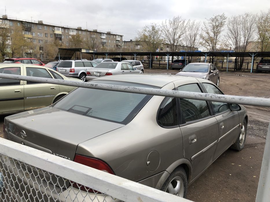 Продам опель вектра б 2.5 на запчасти
