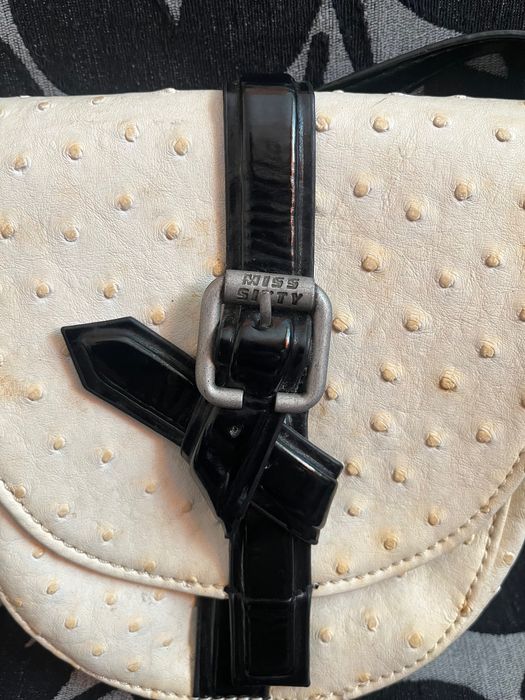 Много сладка чанта на Miss 60