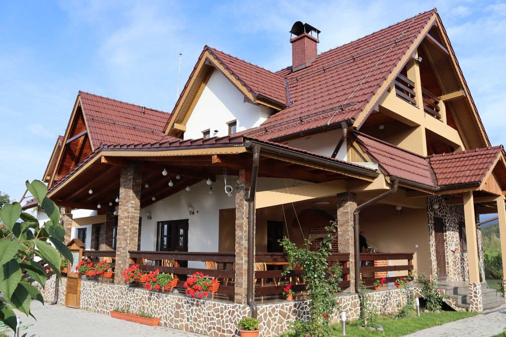 pensiune/ cabana   Nut House  Retezat nucsoara hunedoara