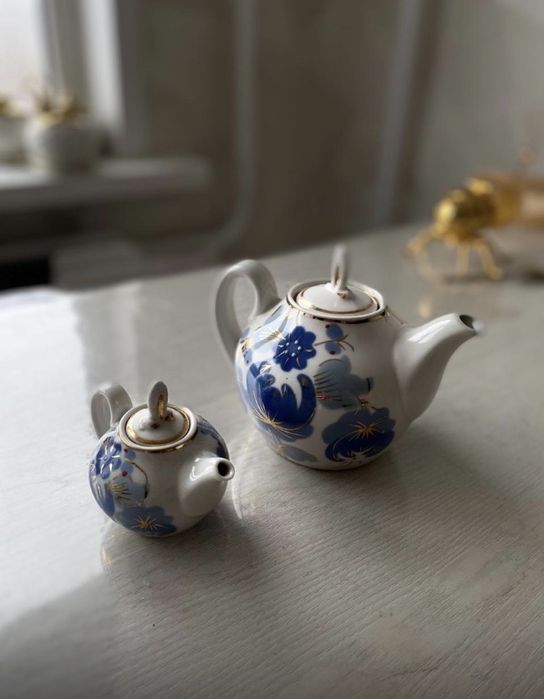 Продам заварочные чайники фарфор