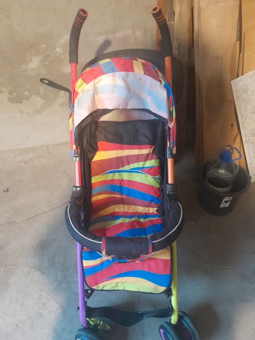 Продам детскую коляску прогулочную