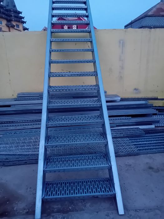 Scara metalica zincata 4mm grosime noi transport inclus facem și monta