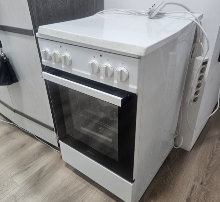 Отдам даром газвая духовка