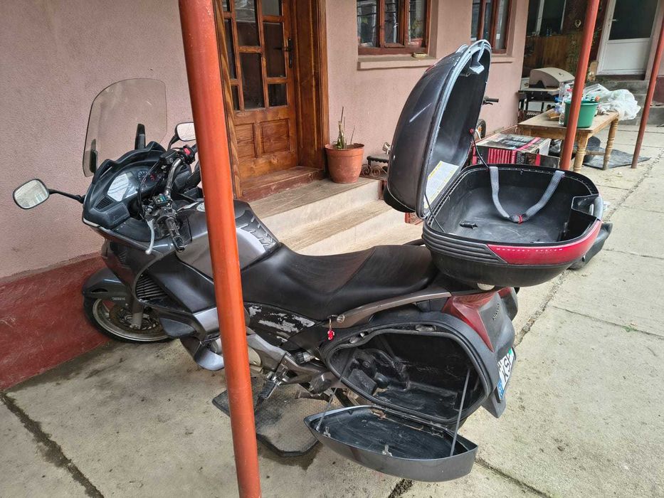 Vând motocicletă Honda Deauville  NT700V-Touring - 48.000 km - Cardan