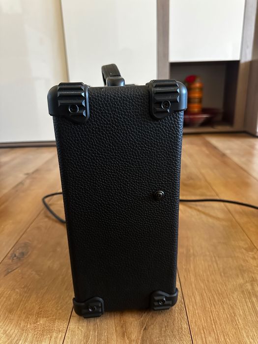 Amplificator chitară electrică Rocktile Scream-15 (15W) – Ca nou, fără nicio zgârietură!