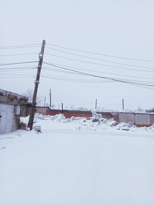 Гараж 10общество напротив кафе Куаныш3