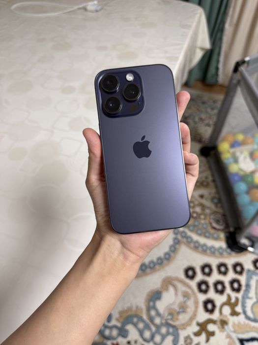 Продам iPhone 14pro