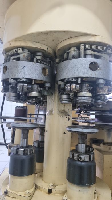 Продаю  закаточный станок  КЗК-79А