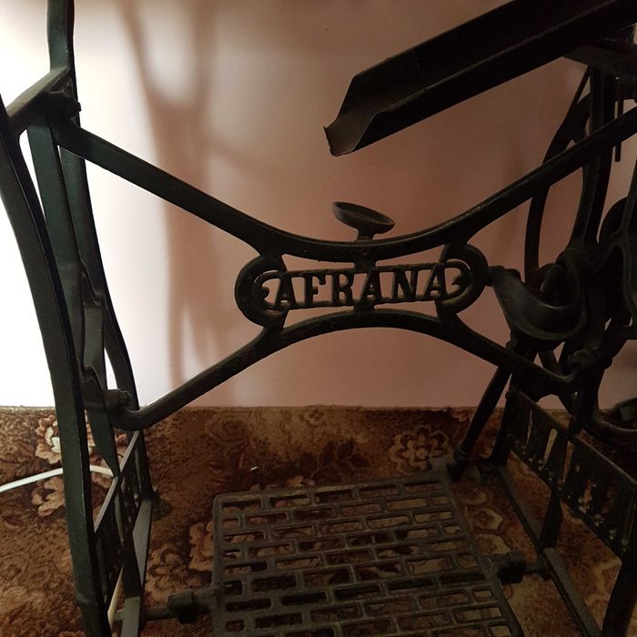 Vand masina de cusut Afrana