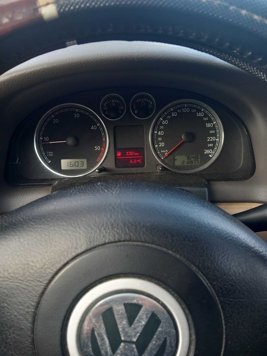 Volkswagen passat b5.5