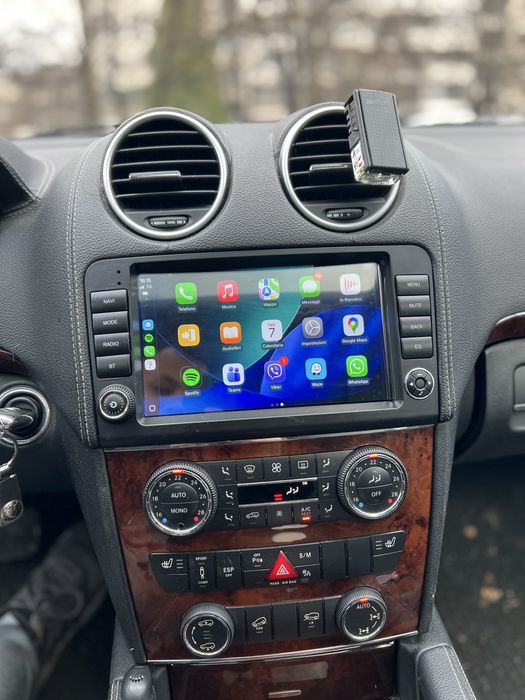 Монтаж на автомобилни Android  мултимедийни и Carplay системи