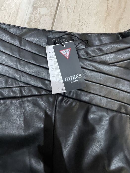 Кожен панталон guess