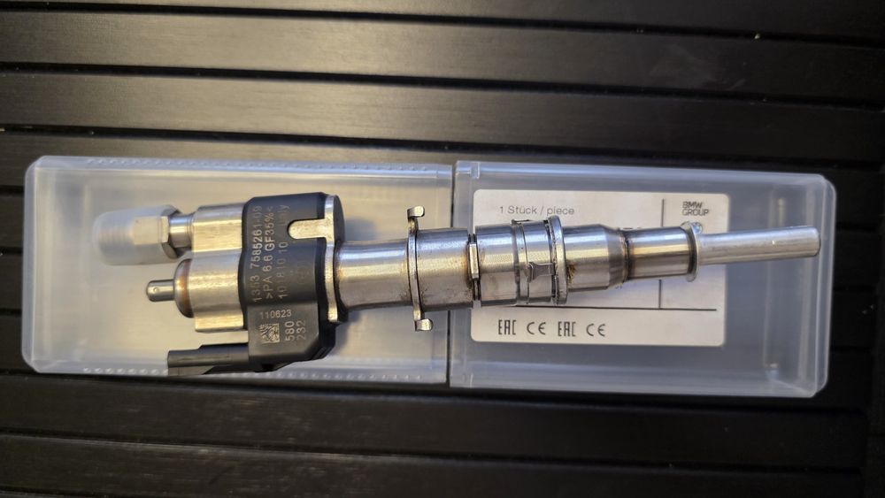 Injector BMW N54 N63 135 335 535 550 750 X5 X6 13537585261 index 09