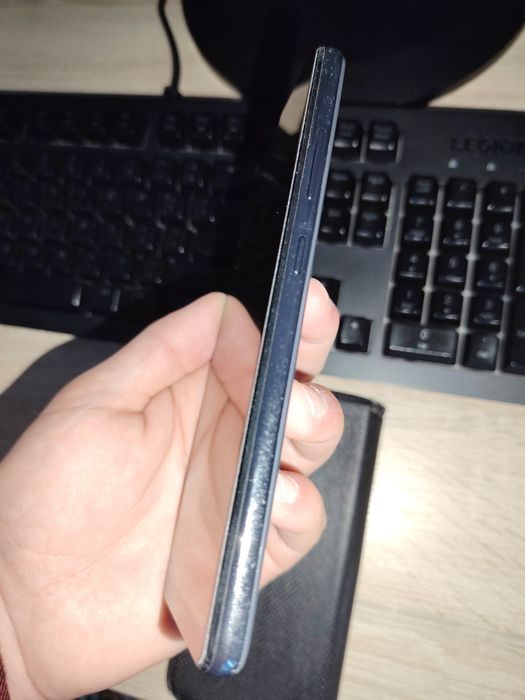 Telefon Samsung Galaxy A32 4G 128GB, 2 huse si folie, urme normale de uzura
