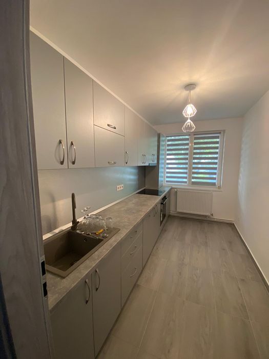 Închiriez apartament regim hotelier