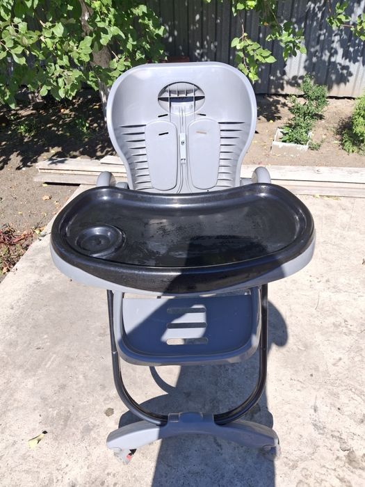 Детский стульчик для кормления