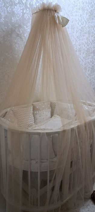 Детская кровать (для малышей)