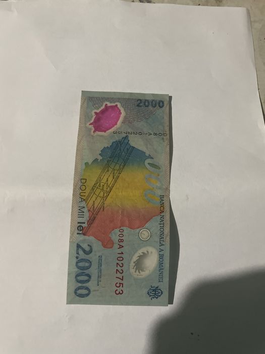 Vand bacnote vechi de 1.000,2.000,5.000 si 50.000