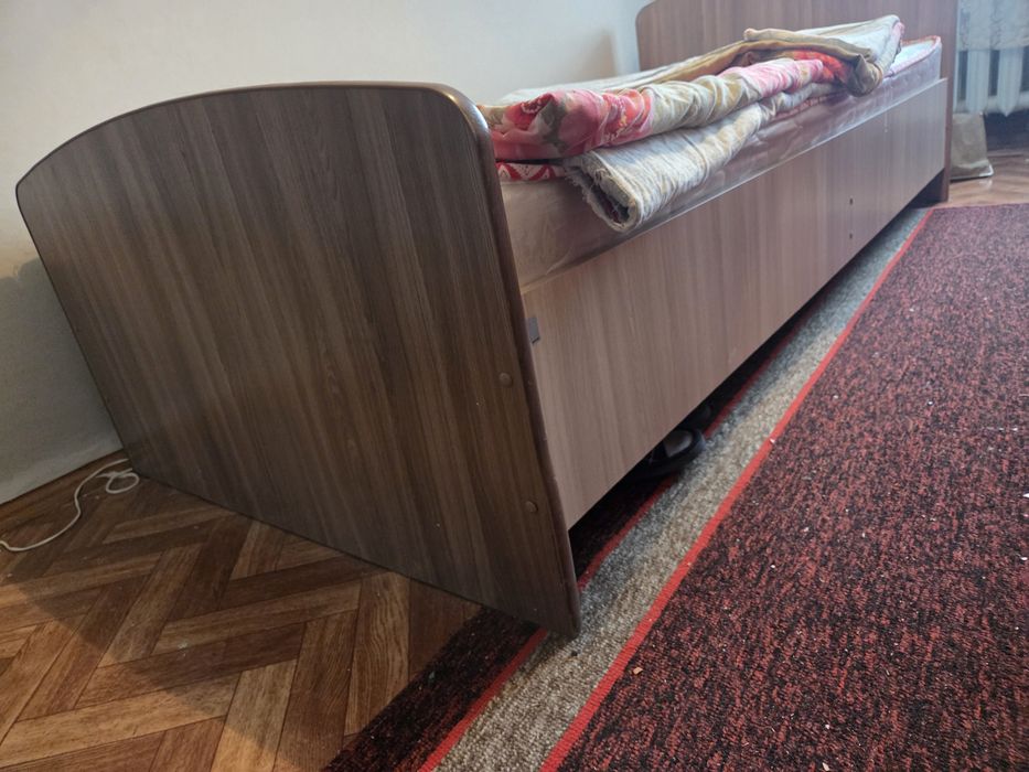 Продам две кровати