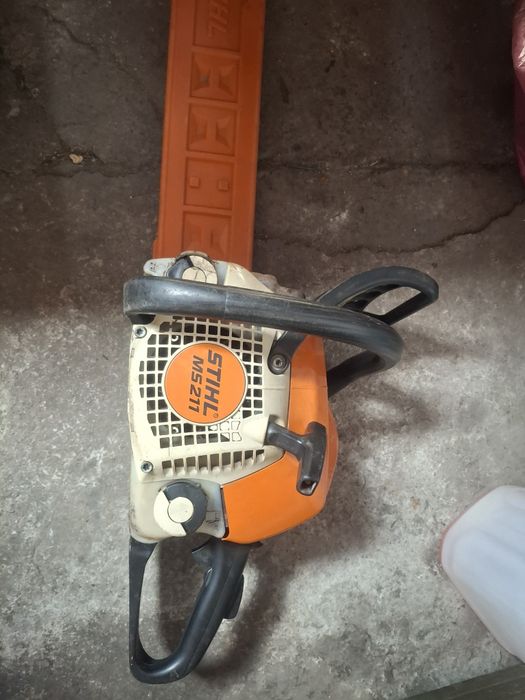 Vând drujbă stihl ms 211 defectă